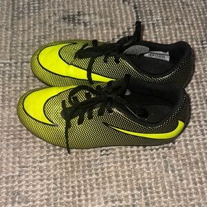 Kids Black and Yellow Sports football cleats